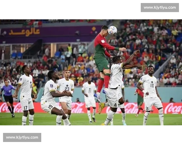 从战术到技术解析足球比赛中头球艺术的关键价值与演变影响因素 从战术到技术解析足球比赛中头球艺术的关键价值与演变影响因素